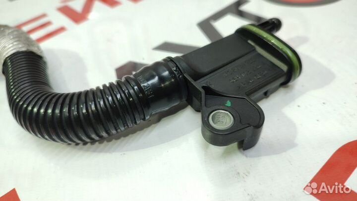 Патрубок вентиляции картерных газов Volkswagen