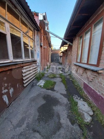4-к. квартира, 72 м², 1/1 эт.