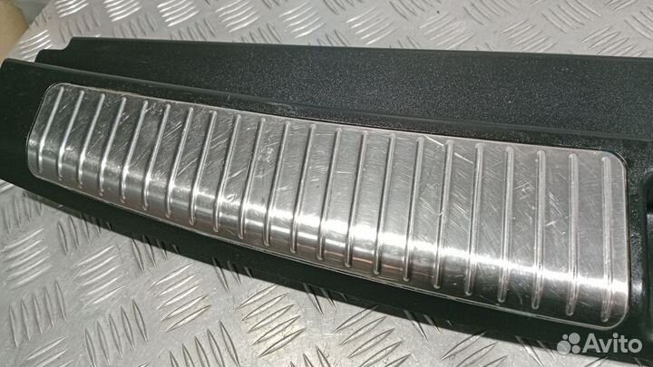 Б/У Накладка задней панели MB W164 ML