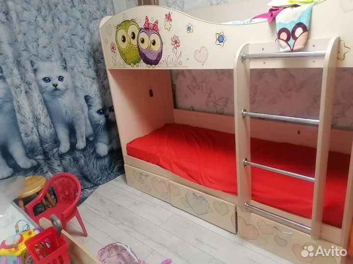 Двухъярусная кровать