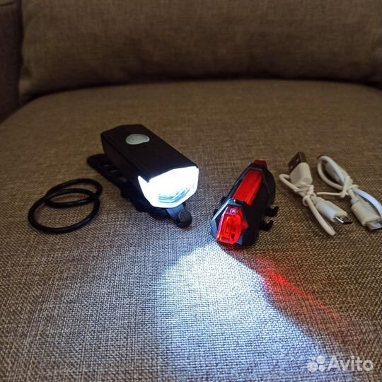 Велосипедный фонарь передний и задний. Новые