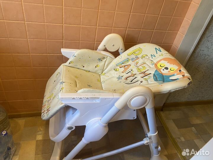 Стульчик для кормления babyton