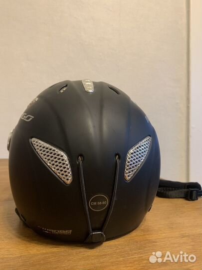 Шлем горнолыжный