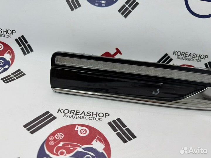 Повторитель в крыло передний правый Genesis G80 DH