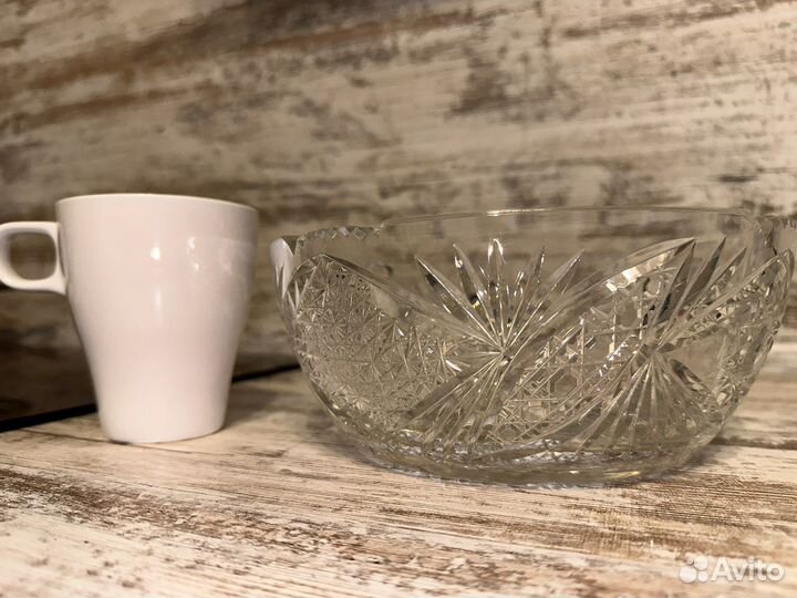 Хрустальная ваза