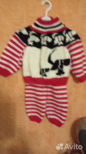 Костюмчик детский ручной вязки