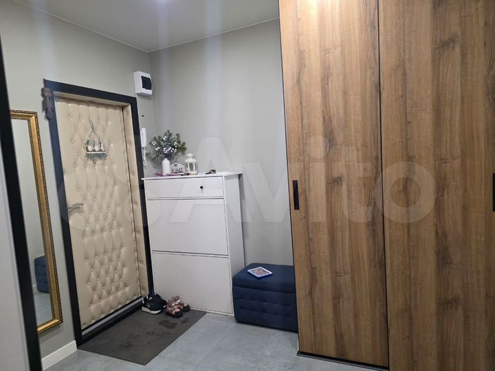 2-к. квартира, 70,4 м², 9/10 эт.