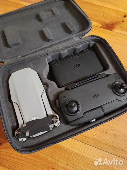 Квадрокоптер DJI mavic mini fly combo