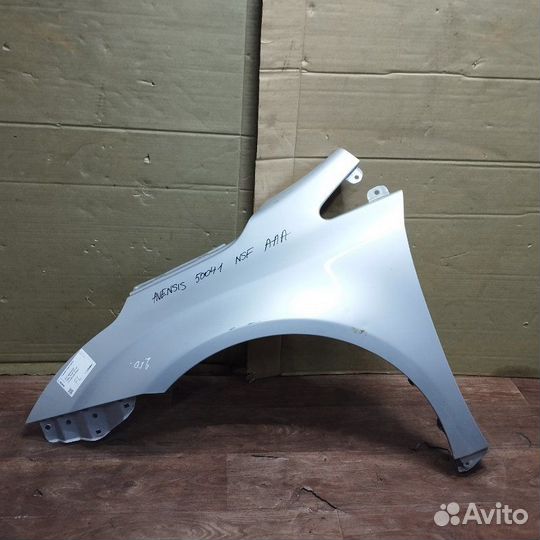 Крыло переднее левое Toyota Avensis T270 2013