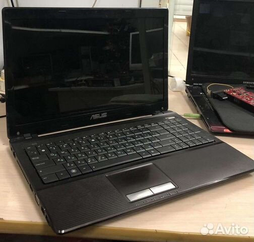Ноутбук asus (4гб/2 видеокарты)