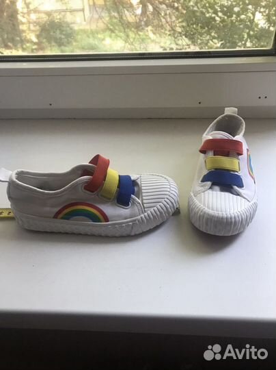 Кроссовки детские