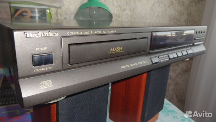 CD компакт проигрыватель Technics SL-PG360A
