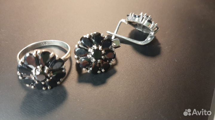 Комплекты 18.5 и 19 р.Турмалин-Шерл(4.5 Ct) Цейлон