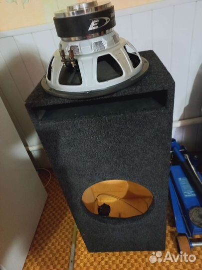 Сабвуфер Вт авто бу 800 15 диаметр