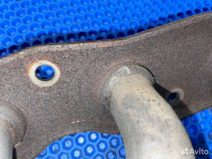 Выпускной коллектор Toyota Prius 20