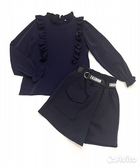 Блузка синяя для школы и шорты