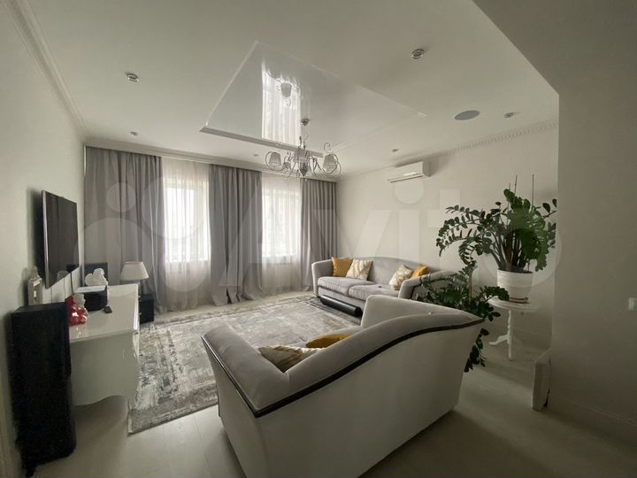 3-к. квартира, 98 м², 9/10 эт.