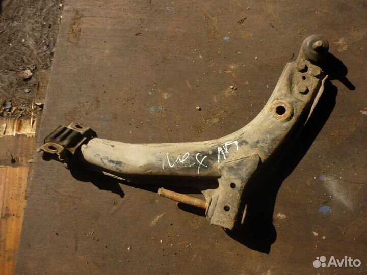 Рычаг передний левый Дэу Нексия