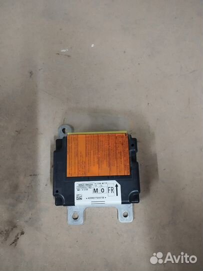 Блок подушек безопасности Nissan Almera G15