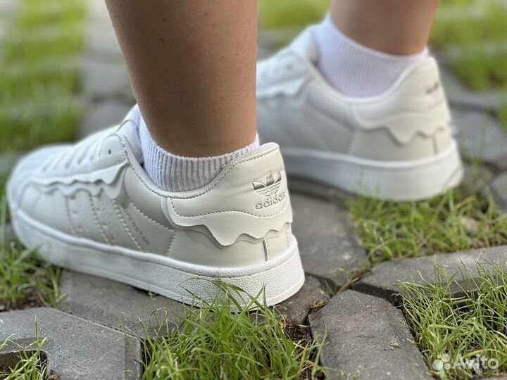 Кроссовки женские Adidas Superstar