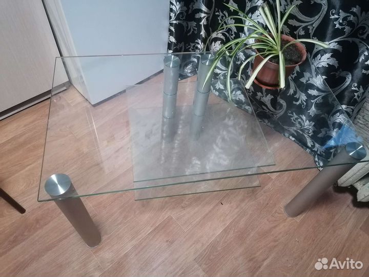 Журнальный стол