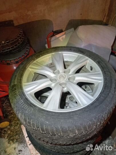 R17 Continental IceContact 2 225/50, PCD 5x114.3 DIA 60.1