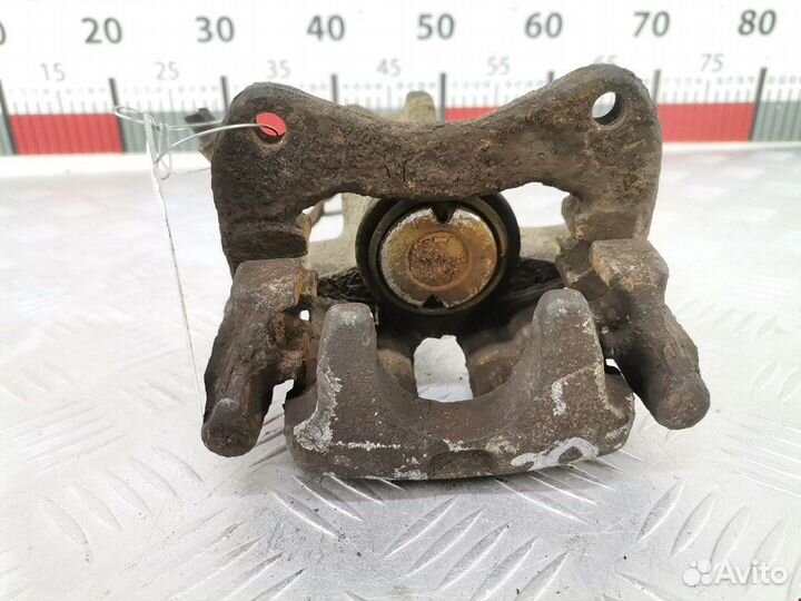 Суппорт задний правый для Audi A4 B5 8D0615424