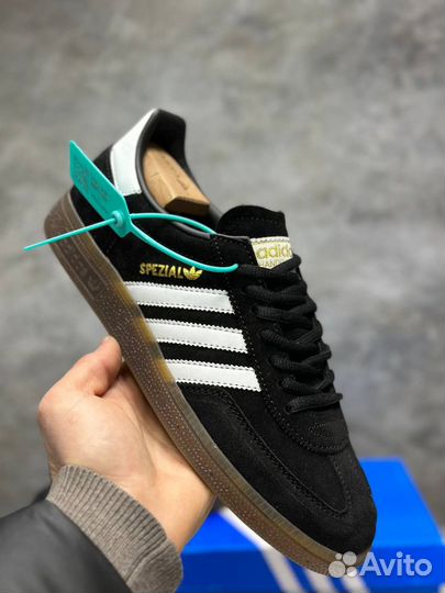 Кроссовки adidas spezial