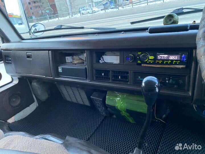 Nissan Diesel Condor, 1991