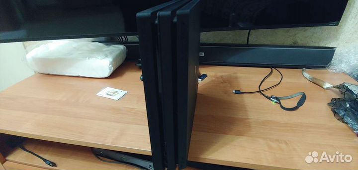 Playstation 4 Pro 1 терабайт 9.00 прошивайка