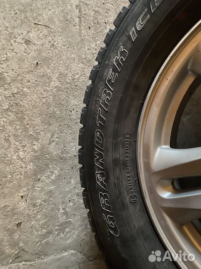 Dunlop Grandtrek Ice 02 235/65 R17