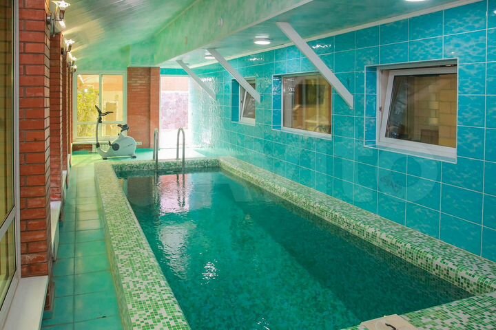 Дом 180 м² на участке 6 сот.