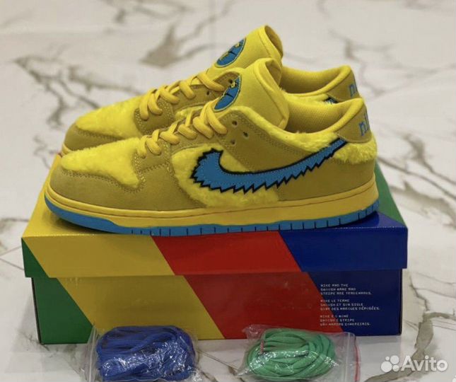 Nike SB Dunk Low Grateful Dead Bears Yellow