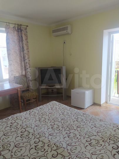 Комната 100 м², 1/2 эт.