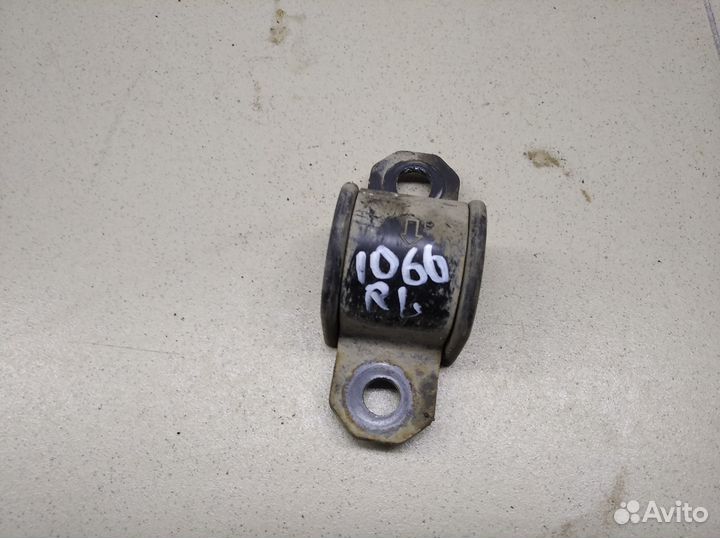 Кронштейн (п.з.к.) Fortuner 2015