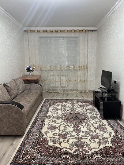 2-к. квартира, 85 м², 10/10 эт.