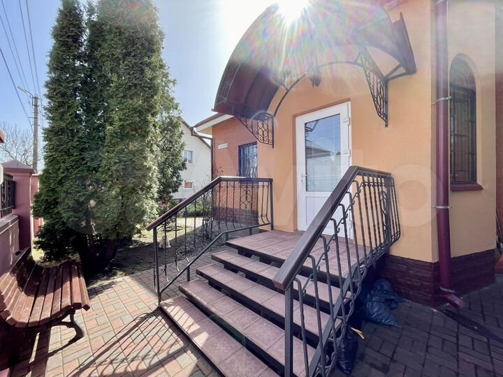 Дом 253,7 м² на участке 12,9 сот.