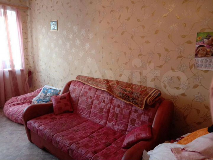 Доля в 2-к. квартире, 40,8 м², 1/2 эт.