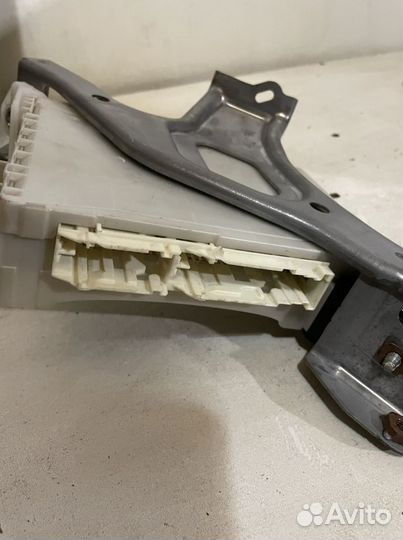 Блок комфорта Toyota Land Cruiser 200