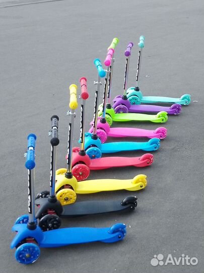 Самокат трехколесный мини детский