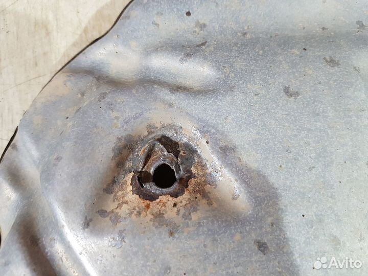 Тепловой экран renault fluence 1.6