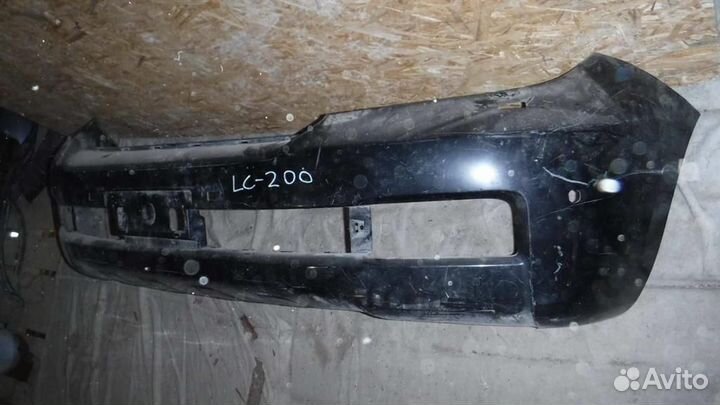 Бампер передний Toyota Land Cruiser 200 2008-2021