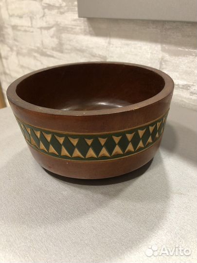 Конфетница из дерева