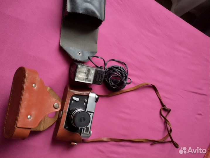 Фотоаппарат фэд -5В,плёночный.С фотовспышкой