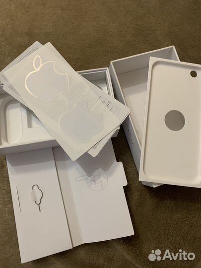 Коробка от iPhone 6s