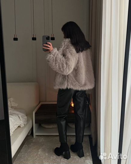 Шуба женская искуственная короткая