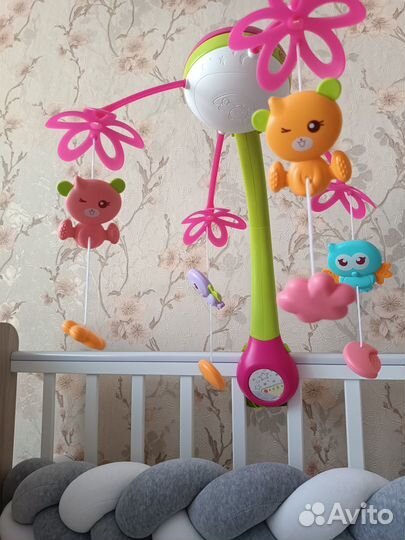 Мобиль на кроватку с проектором и ночником