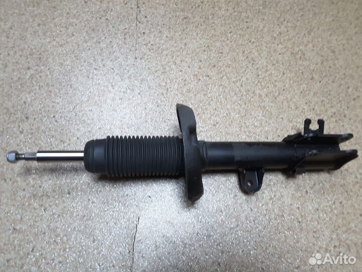 Стойки передние Sachs на KIA Sportage KM, JE