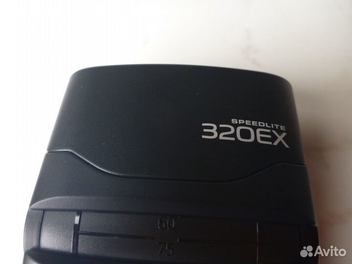 Фотовспышка Canon Speedlite 320EX