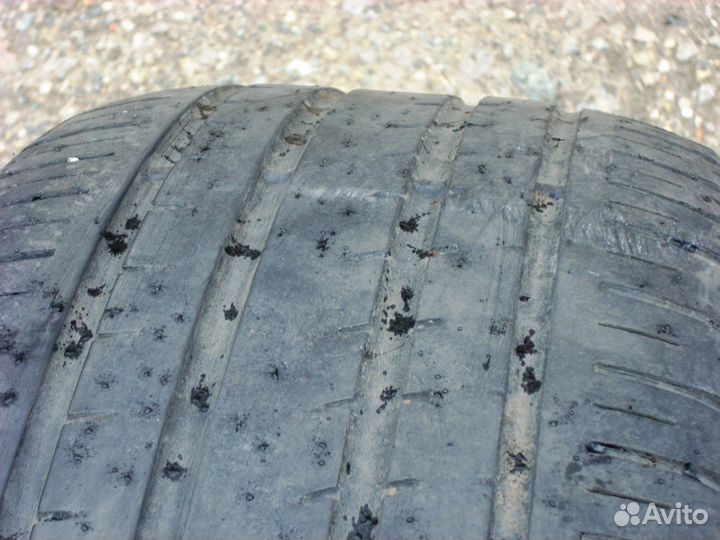 Pirelli P Zero Rosso 245/45 R19 98Y